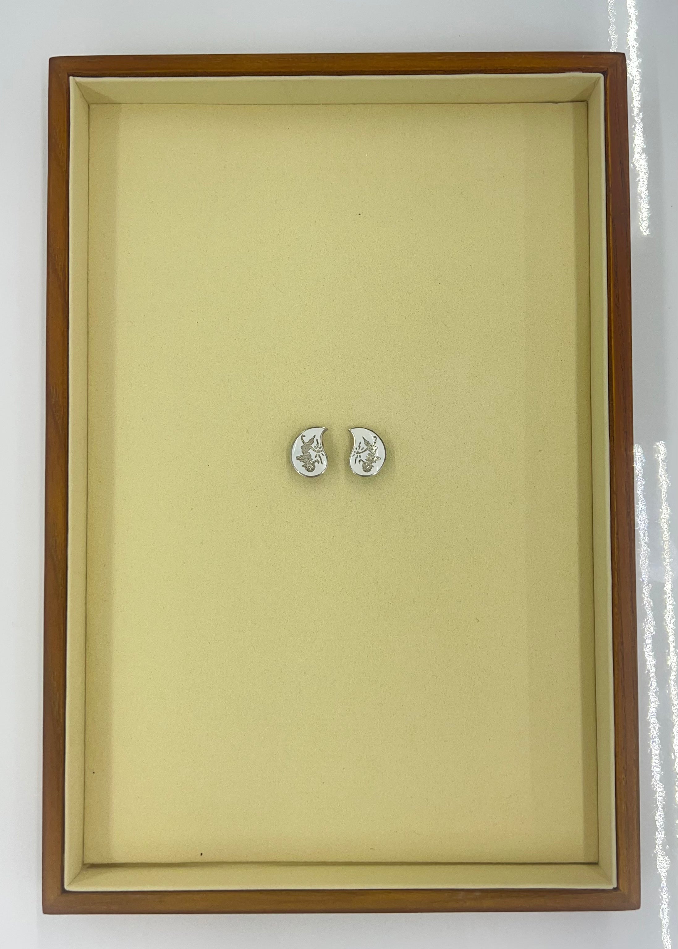 ENAMEL & SILVER DESIGN | EARRING