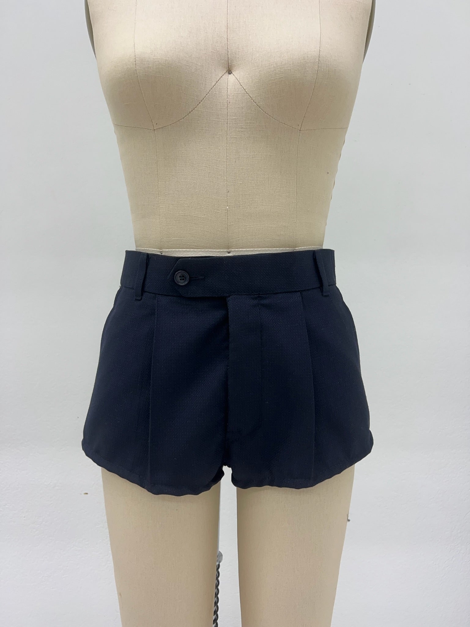 TROUSER MICRO SHORTS | NAVY