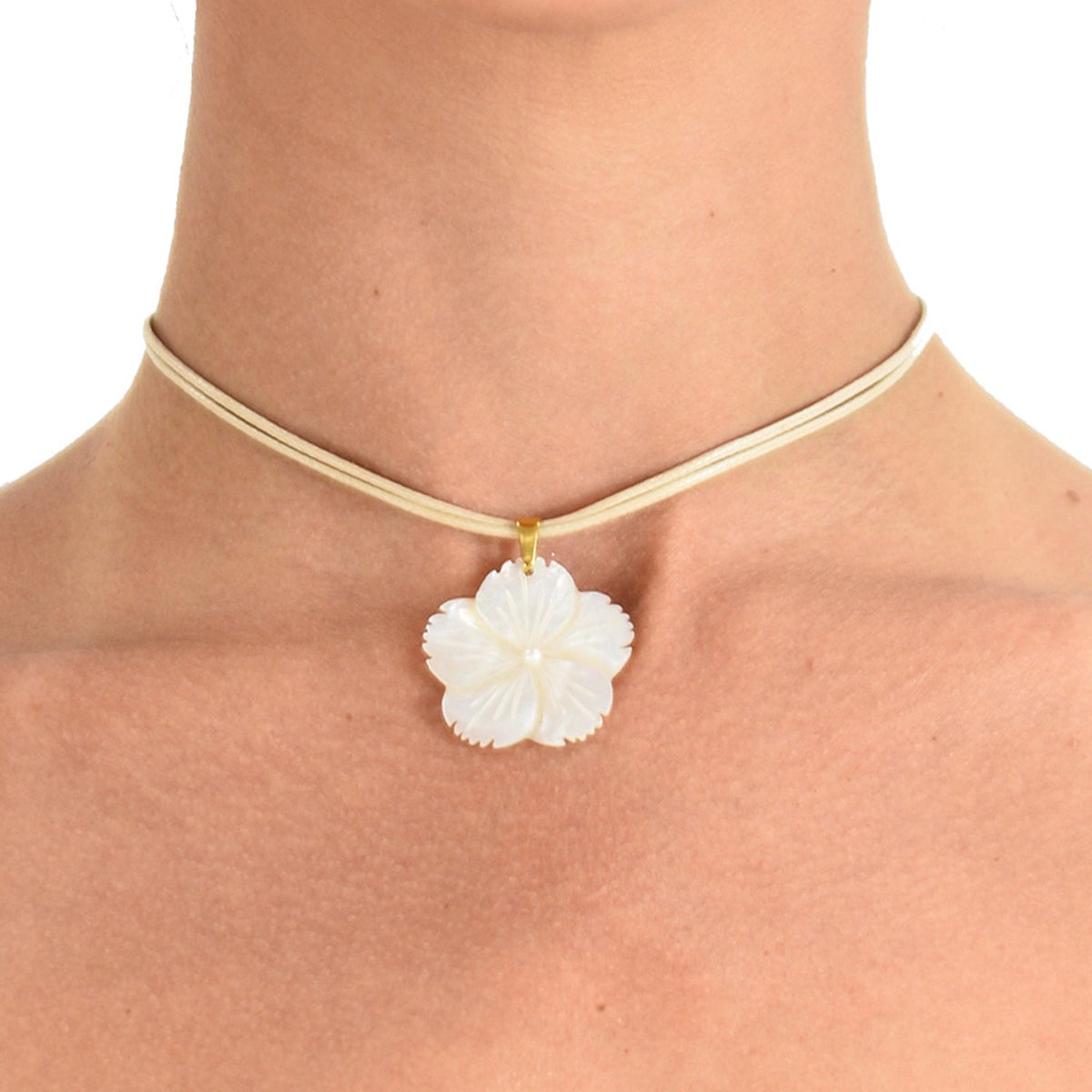 La Flor Pendant Choker | White Double Rope